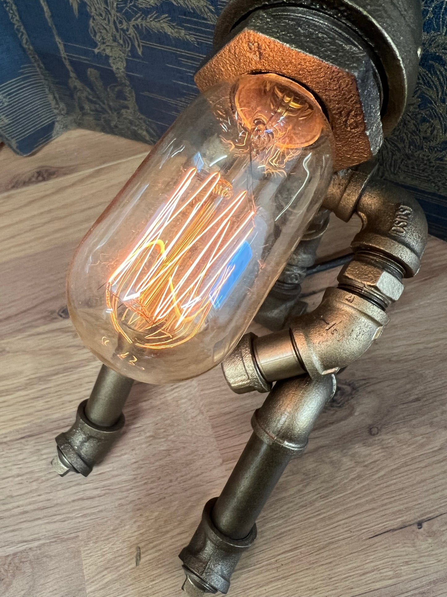 (SP02) Steampunk Table Lamp