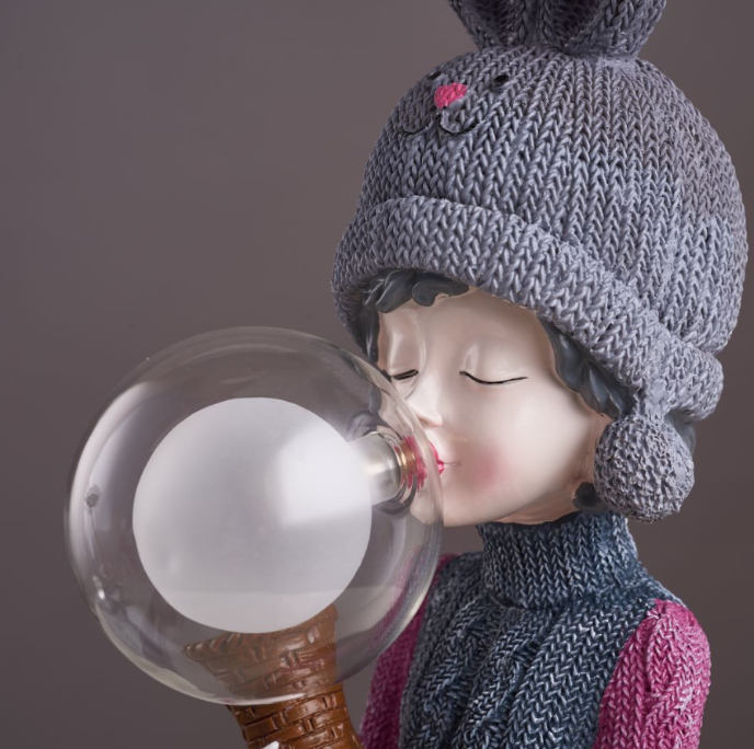 (SS02) Bubble Girl Lamp 1