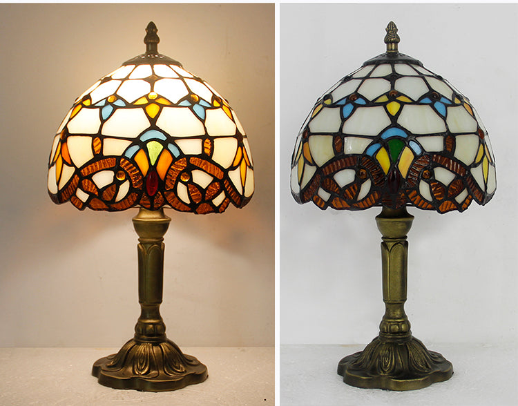 (KL9)                         Tiffany Style Glass Table Lamp