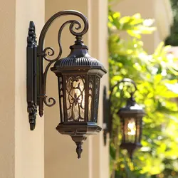 (VK01)           Classic Wall Lamp
