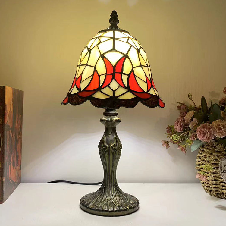 (LHJ32)                         Tiffany Style Glass Table Lamp