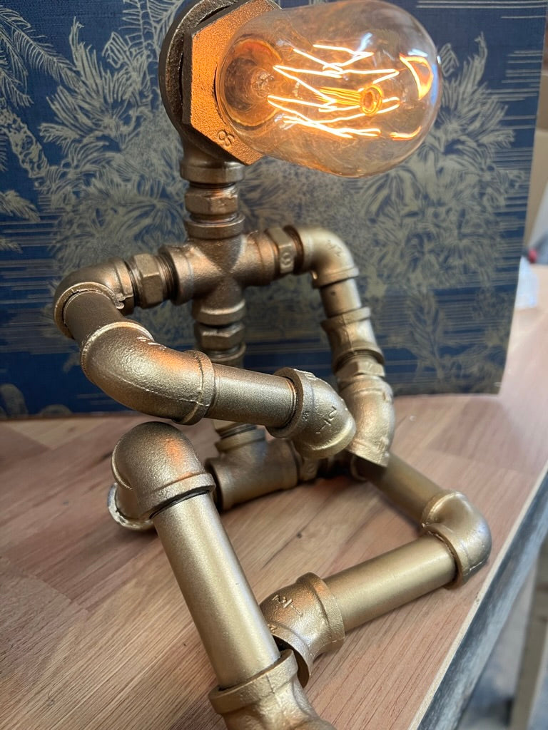 (SP01)                      Steampunk Table Lamp