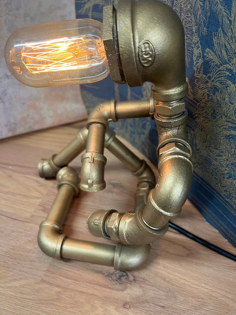 (SP01)                      Steampunk Table Lamp