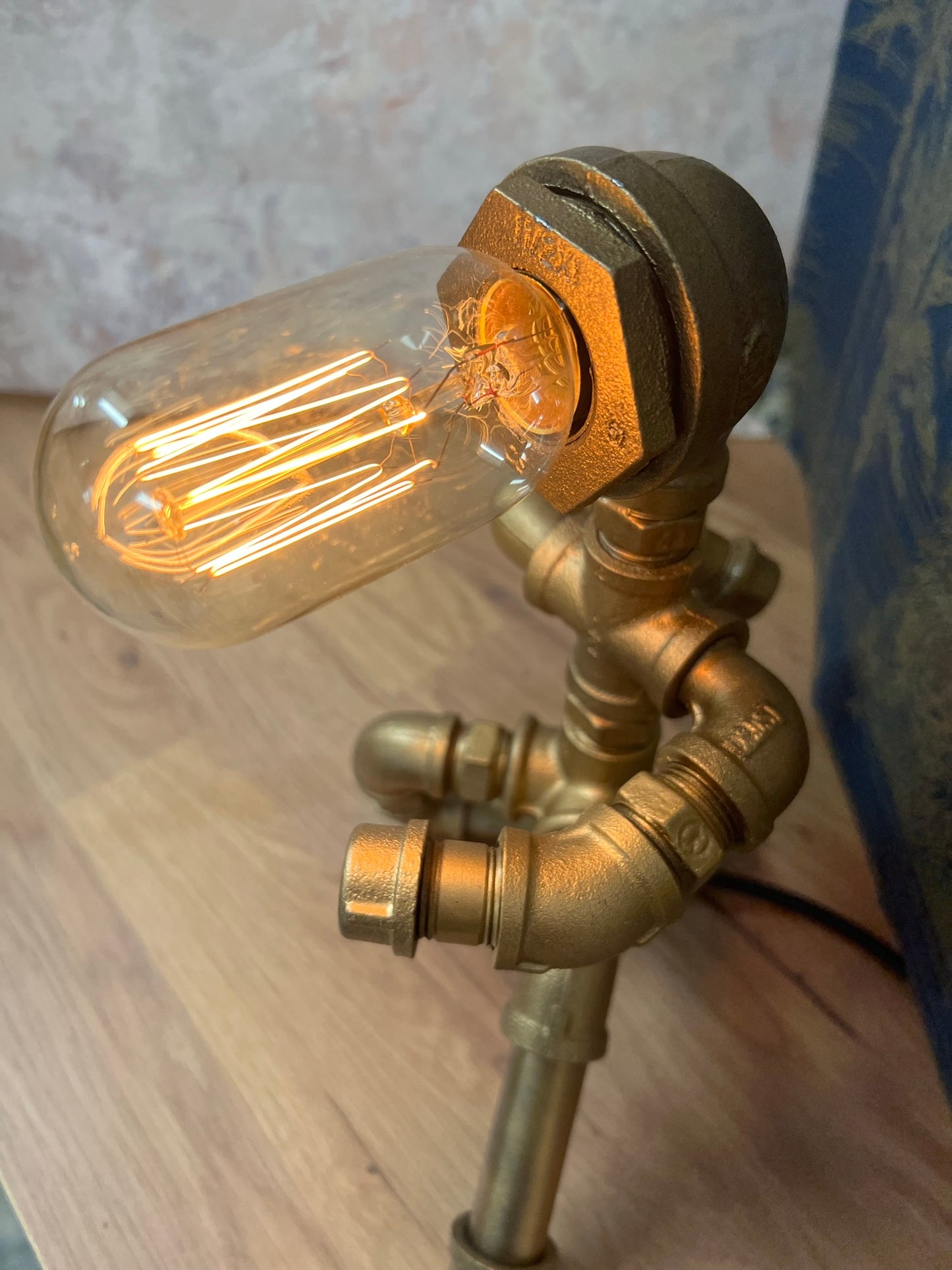 (SP05)                      Steampunk Table Lamp