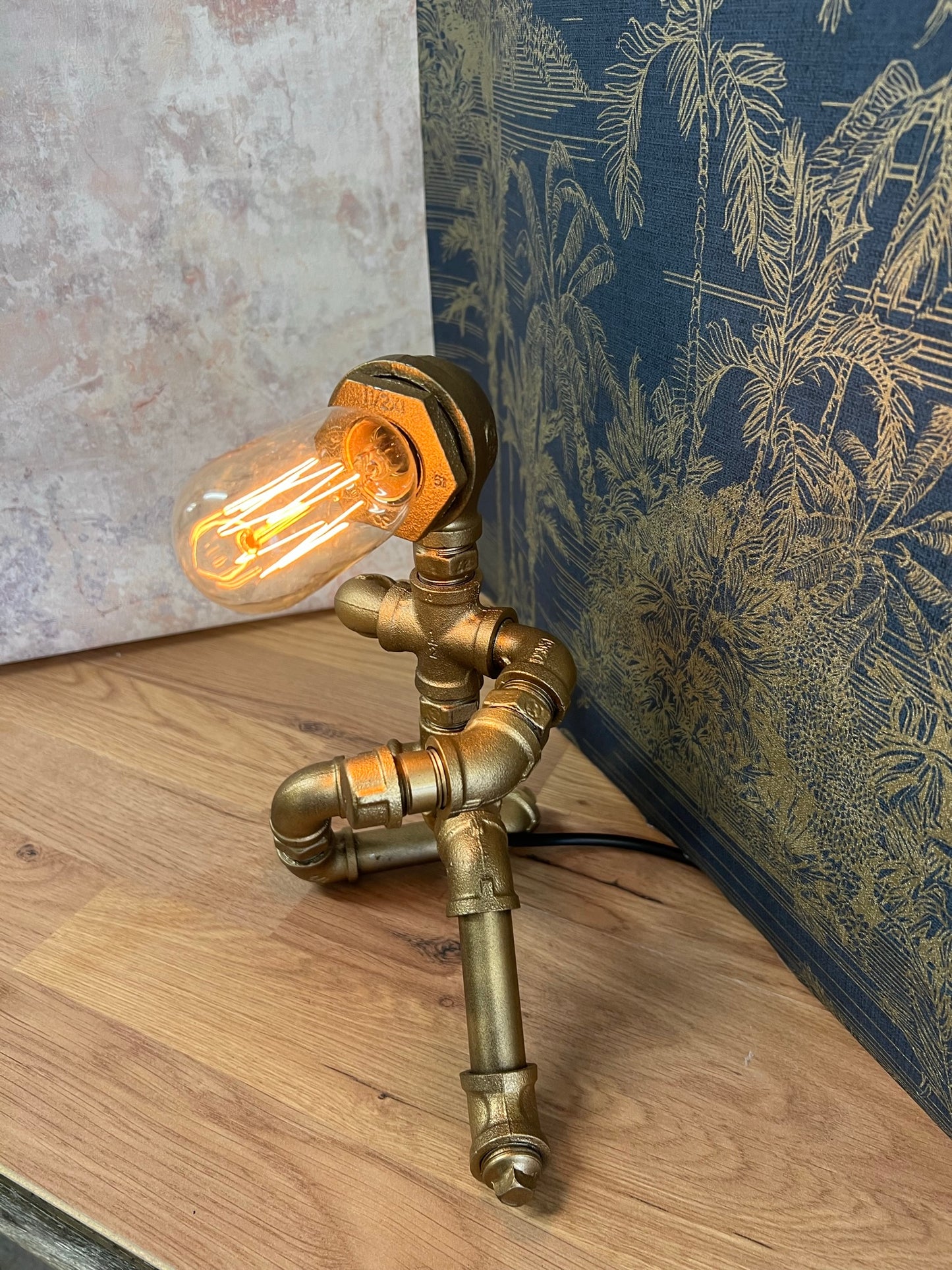 (SP05)                      Steampunk Table Lamp